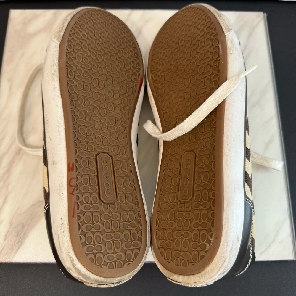 Coach Brown and Cream Zigzag Chevron Sneakers Sz 9